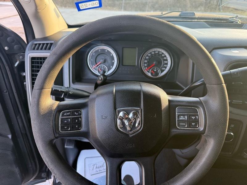 RAM 2500 Tradesman Crew Cab SWB 4WD 2017