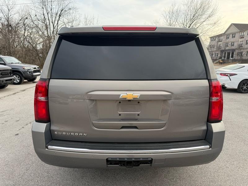 Chevrolet Suburban LT 2WD 2017