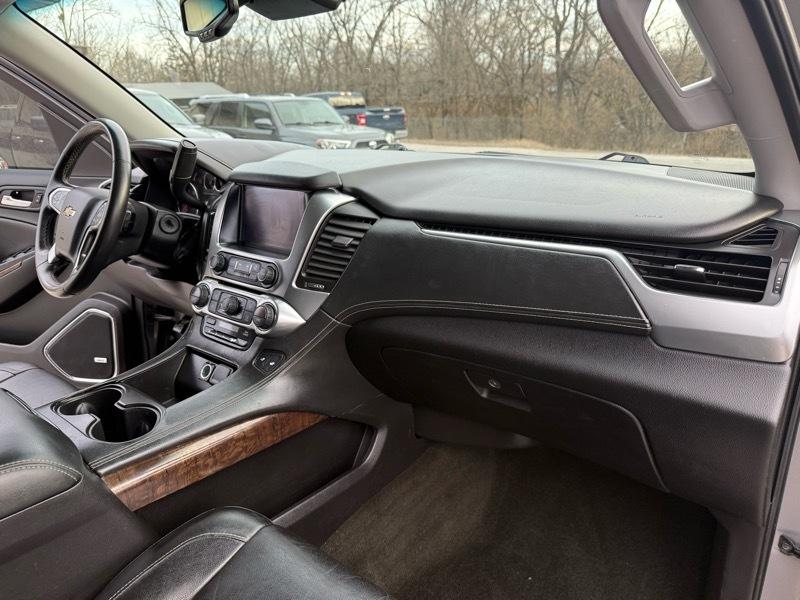 Chevrolet Suburban LT 2WD 2017