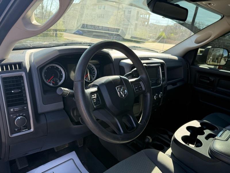 RAM 2500 Tradesman Crew Cab SWB 4WD 2016