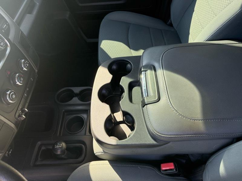 RAM 2500 Tradesman Crew Cab SWB 4WD 2016