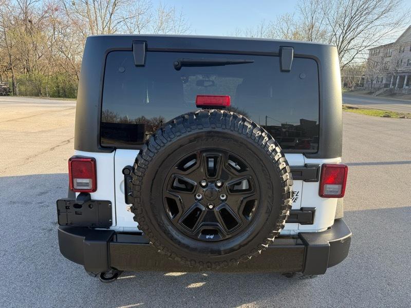 Jeep Wrangler 4WD 2dr Willys Wheeler 2015