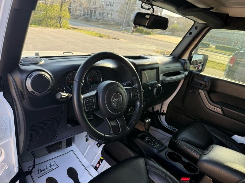 Jeep Wrangler 4WD 2dr Willys Wheeler 2015