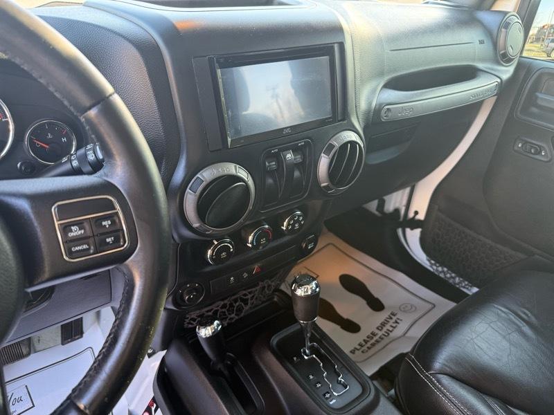 Jeep Wrangler 4WD 2dr Willys Wheeler 2015