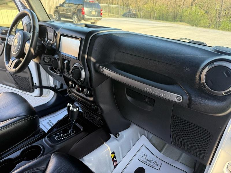 Jeep Wrangler 4WD 2dr Willys Wheeler 2015