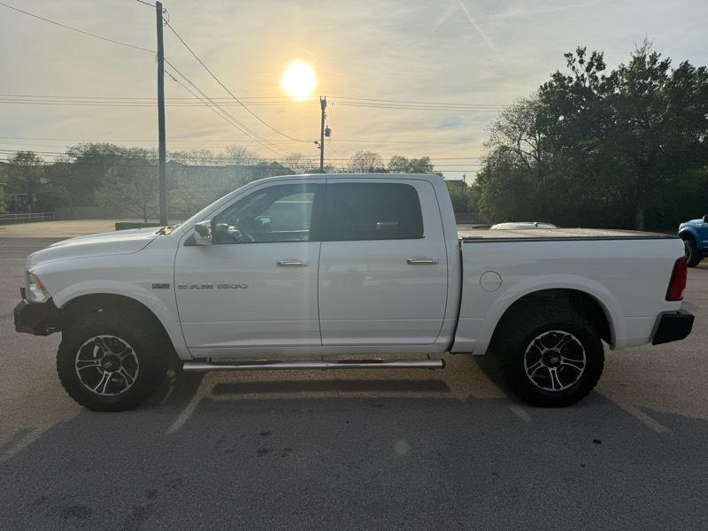 RAM 1500 Laramie Crew Cab 4WD 2012