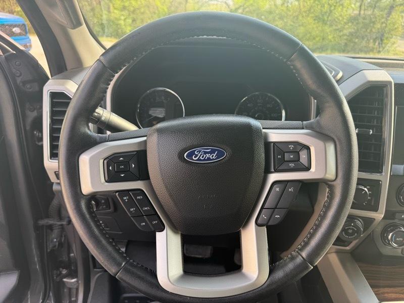 Ford F-150 Lariat 4WD SuperCrew 5.5' Box 2017