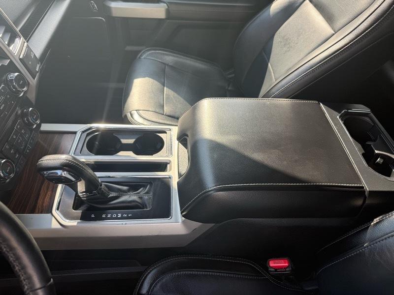 Ford F-150 Lariat 4WD SuperCrew 5.5' Box 2017