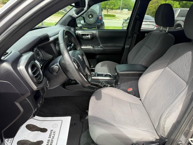 Toyota Tacoma 4WD Double Cab LB V6 AT TRD Off Road (Natl) 2019