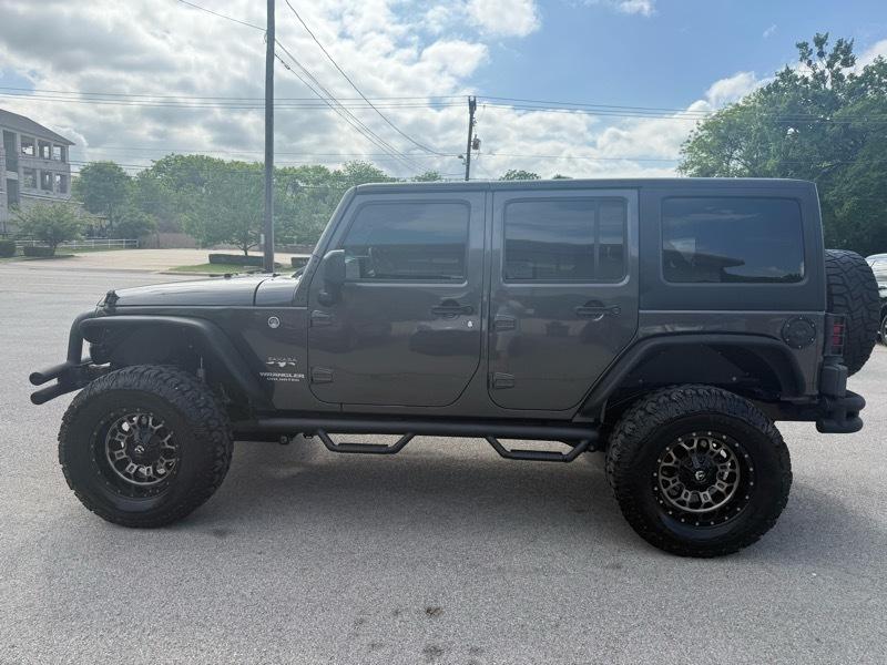 Jeep Wrangler Unlimited Sahara 4WD 2017