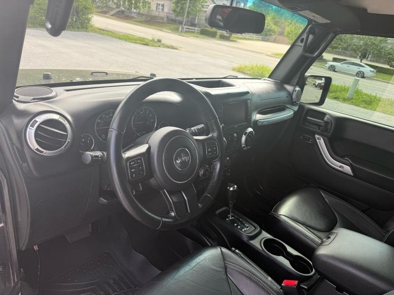 Jeep Wrangler Unlimited Sahara 4WD 2017