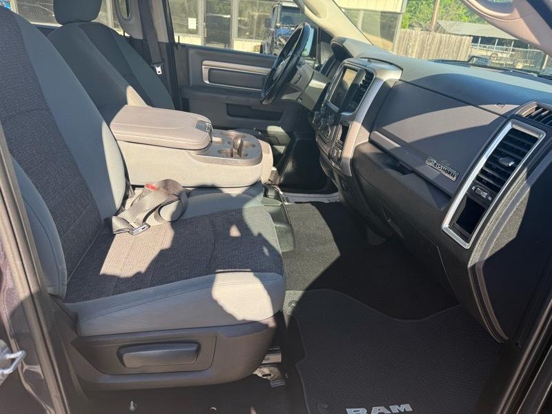 RAM 1500 Classic Big Horn 4x4 Crew Cab 5'7" Box 2019