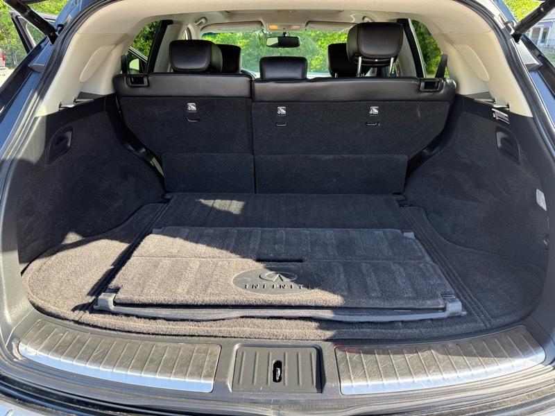Infiniti QX70 AWD 2014