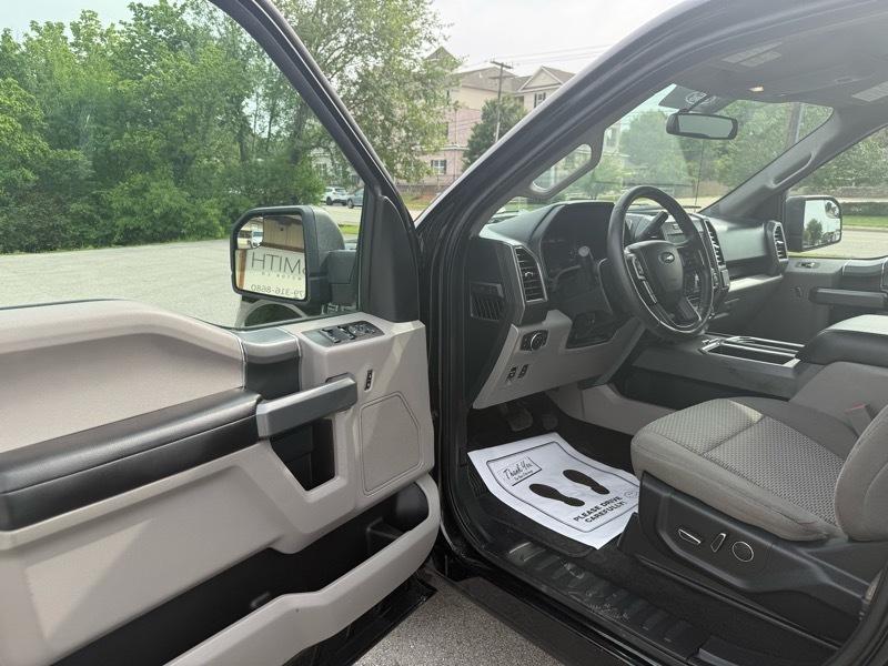 Ford F-150 FX4 SuperCrew 4WD 2018