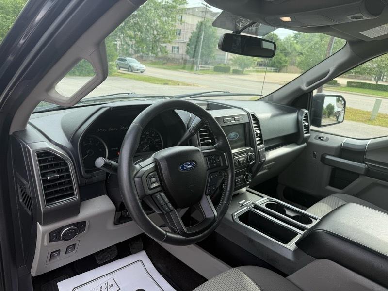 Ford F-150 FX4 SuperCrew 4WD 2018
