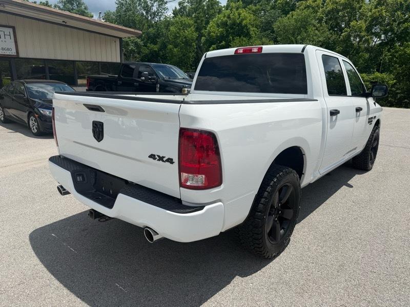 RAM 1500 Classic Express 4x4 Crew Cab 5'7" Box 2019