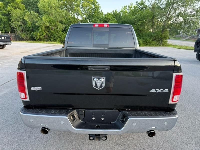 RAM 1500 Laramie Crew Cab 4WD 2016