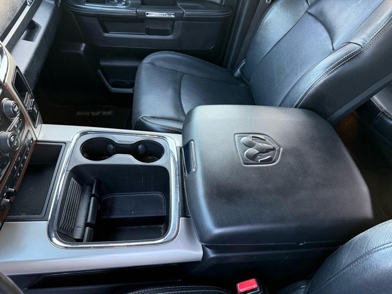 RAM 1500 Laramie Crew Cab 4WD 2016