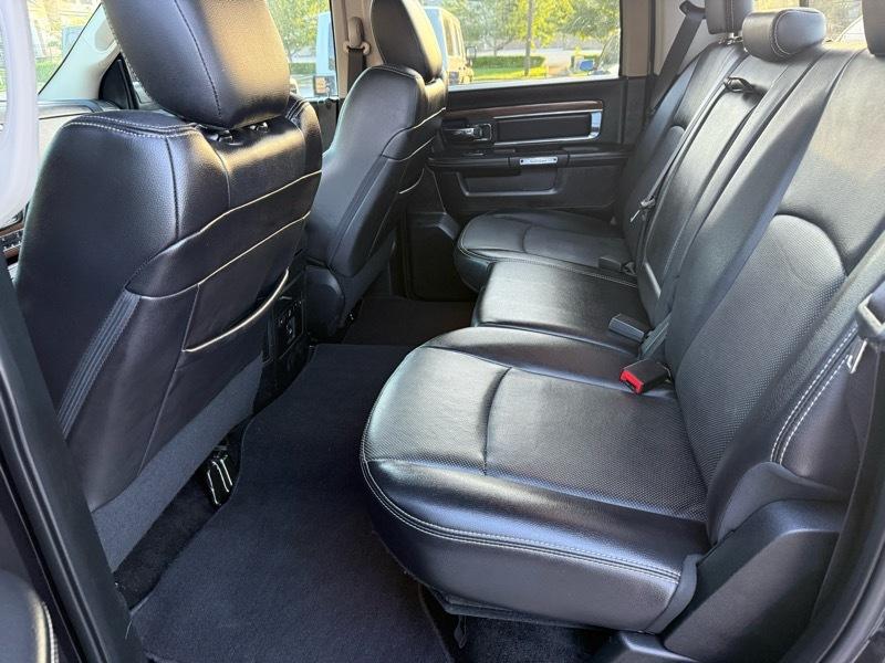 RAM 1500 Laramie Crew Cab 4WD 2016
