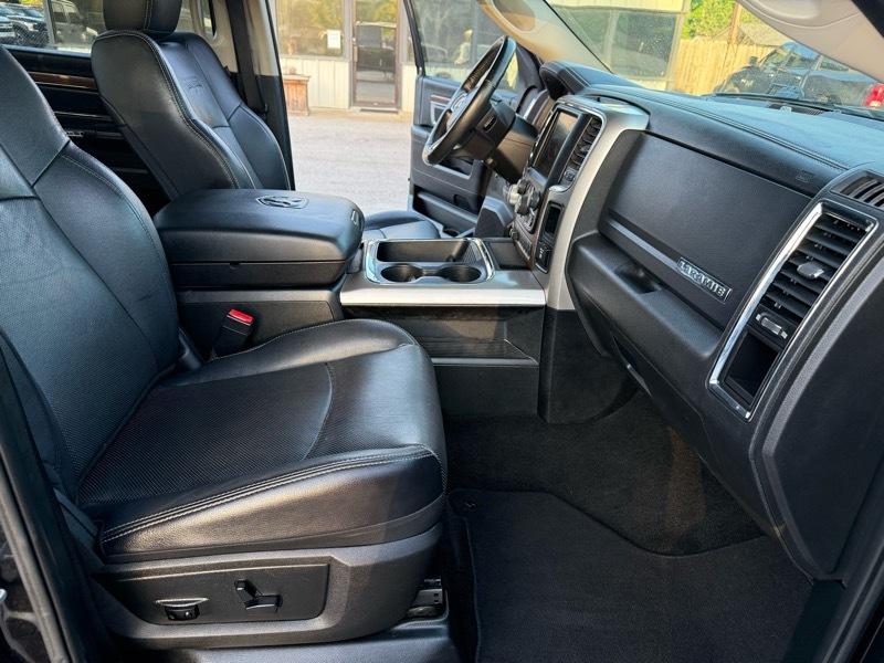 RAM 1500 Laramie Crew Cab 4WD 2016