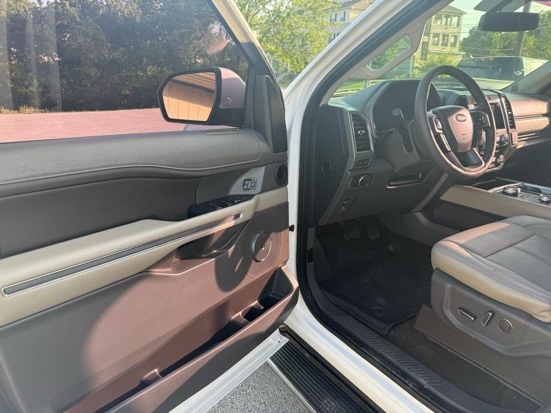 Ford Expedition XLT 4WD 2018