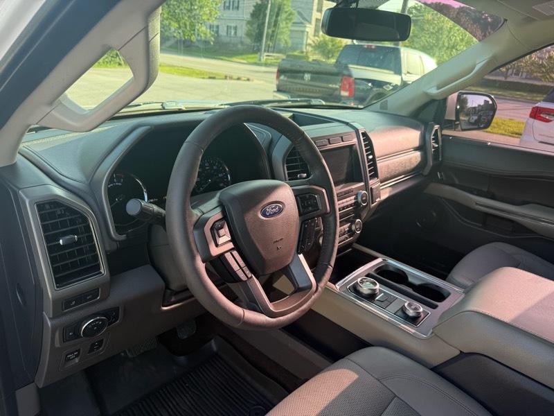 Ford Expedition XLT 4WD 2018