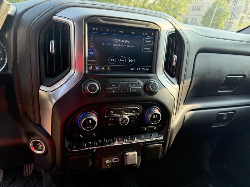 Chevrolet Silverado 1500 Limited LT Crew Cab 4WD 2022