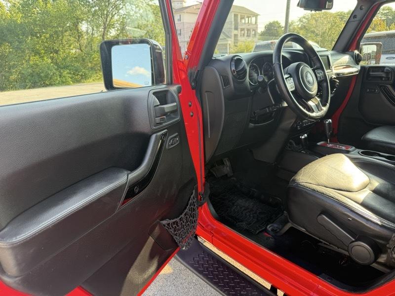 Jeep Wrangler Unlimited Sahara 4WD 2015