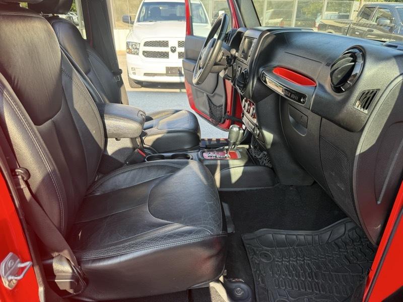 Jeep Wrangler Unlimited Sahara 4WD 2015