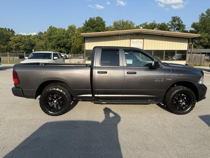RAM 1500 Express 4x4 Quad Cab 6'4" Box 2018