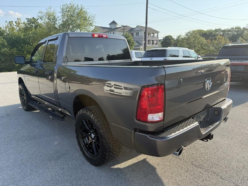 RAM 1500 Express 4x4 Quad Cab 6'4" Box 2018