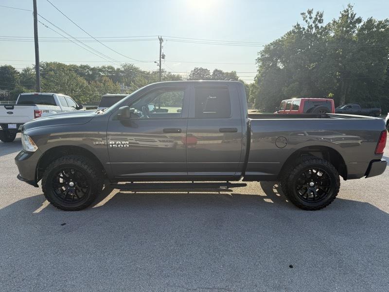 RAM 1500 Express 4x4 Quad Cab 6'4" Box 2018