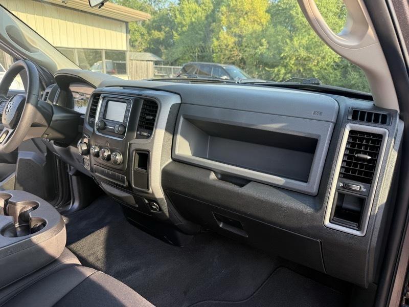 RAM 1500 Express 4x4 Quad Cab 6'4" Box 2018