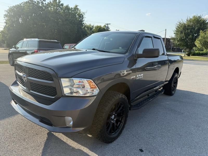 RAM 1500 Express 4x4 Quad Cab 6'4" Box 2018