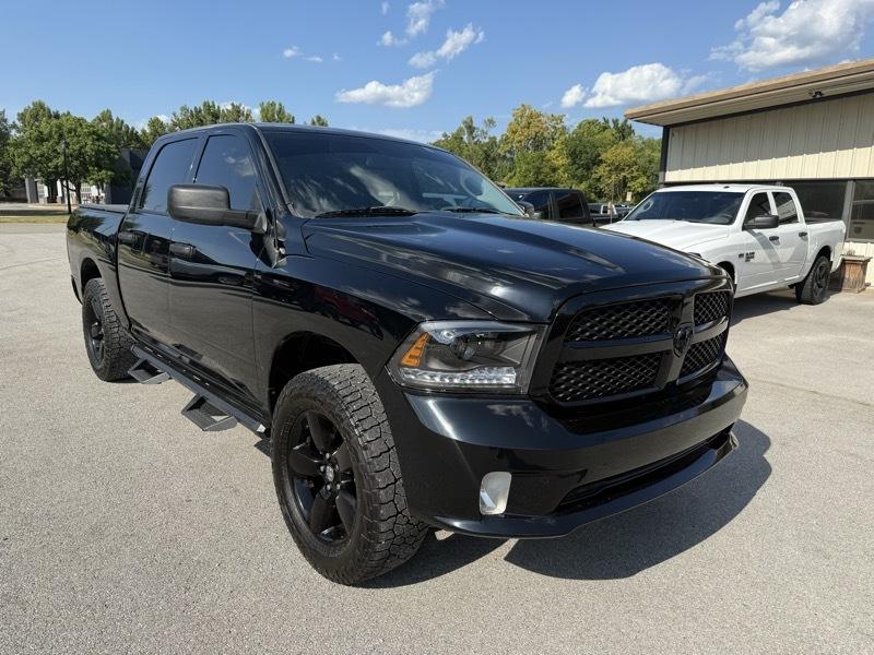 RAM 1500 Tradesman Crew Cab 4WD 2014