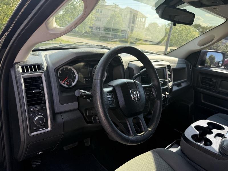 RAM 1500 Tradesman Crew Cab 4WD 2014