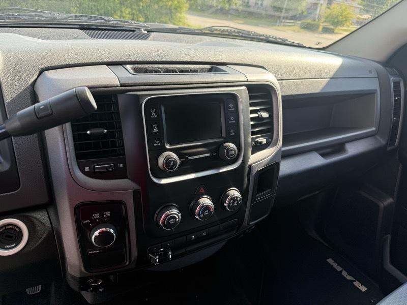 RAM 1500 Tradesman Crew Cab 4WD 2014