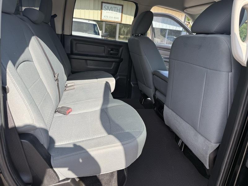 RAM 1500 Tradesman Crew Cab 4WD 2014
