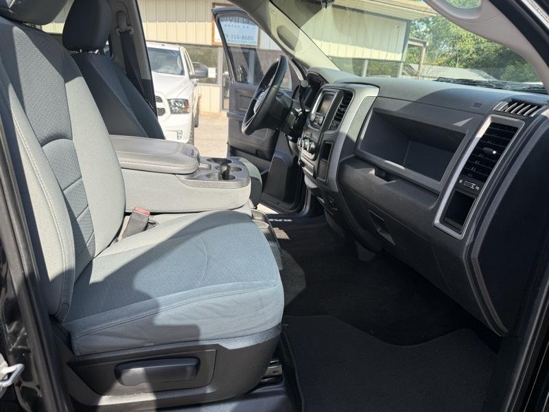 RAM 1500 Tradesman Crew Cab 4WD 2014