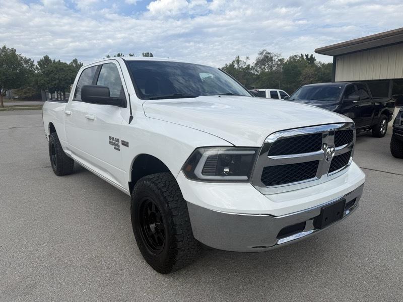 RAM 1500 Classic SLT Crew Cab LWB 4WD 2019