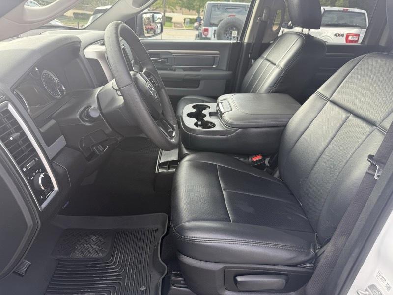 RAM 1500 Classic SLT Crew Cab LWB 4WD 2019