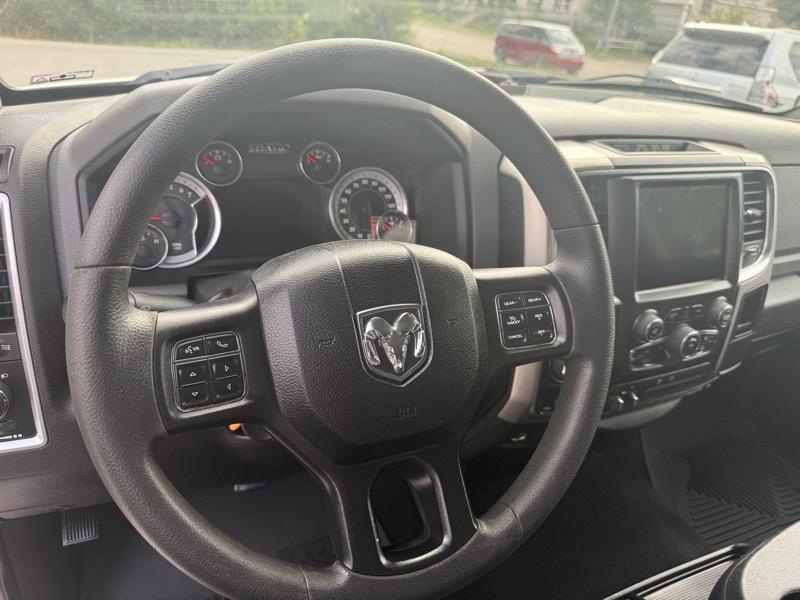 RAM 1500 Classic SLT Crew Cab LWB 4WD 2019