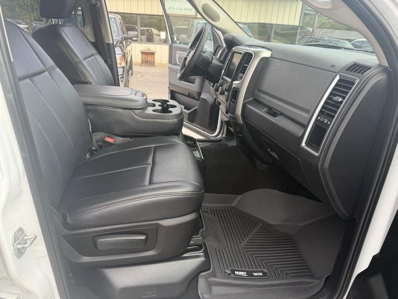 RAM 1500 Classic SLT Crew Cab LWB 4WD 2019