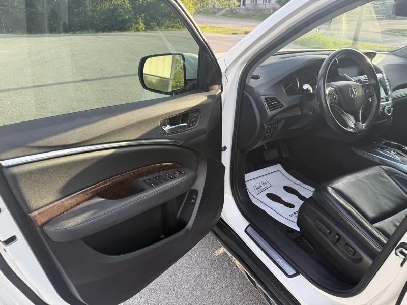 Acura MDX photo 9