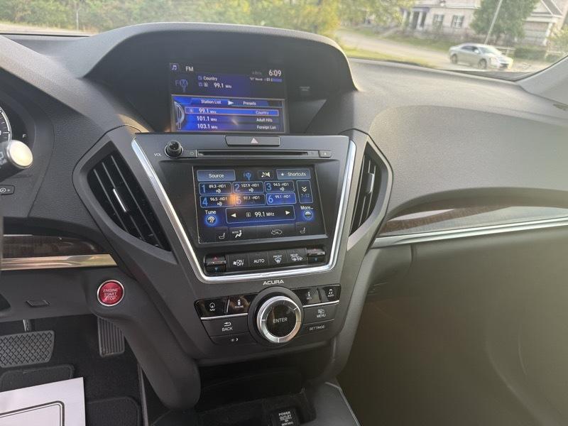Acura MDX photo 13