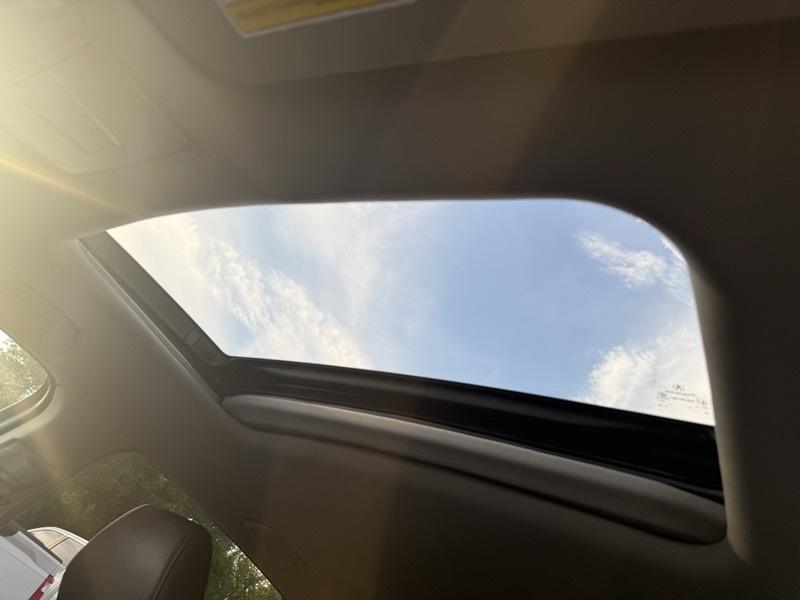 Acura MDX photo 15
