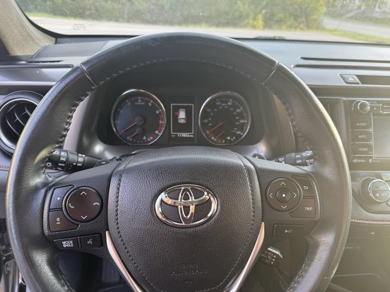 Toyota RAV4 photo 12
