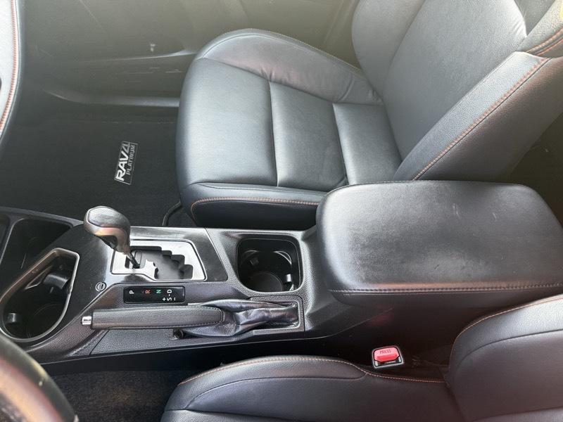 Toyota RAV4 photo 14
