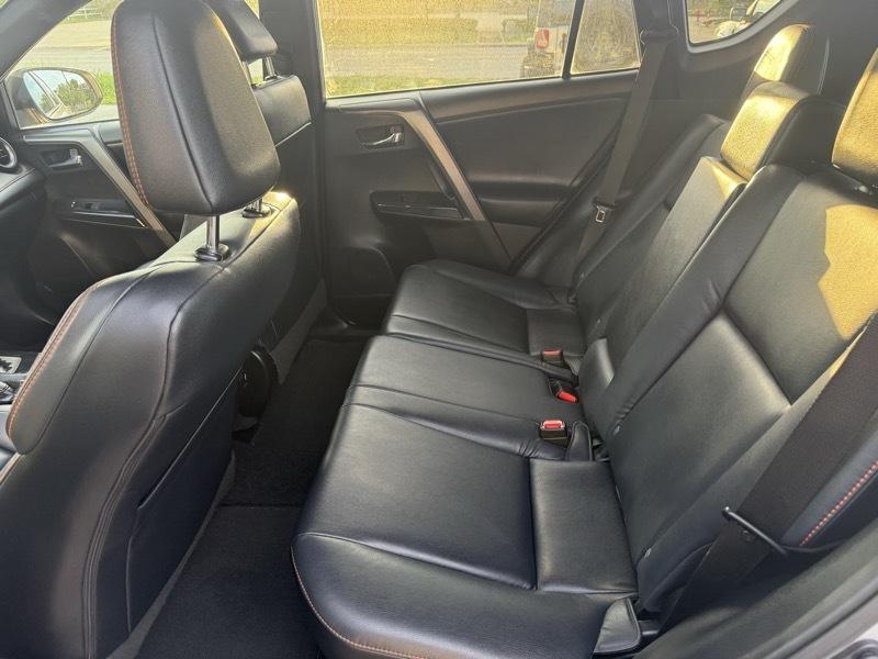 Toyota RAV4 photo 15