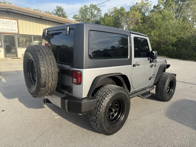 Jeep Wrangler JK photo 5